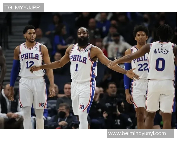 乔尔恩比德如何在NBA赛场上展现统治力与领导才能的双重魅力